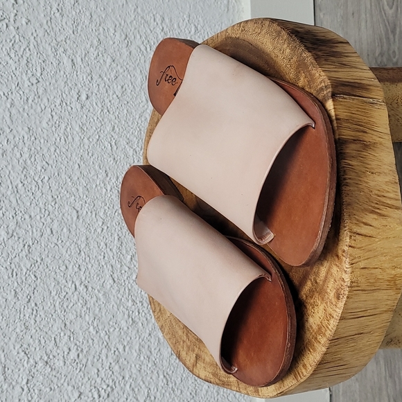 NWTs Free People Vicente Slide Sandal in Natural; Size 40 (10 US) - Picture 4 of 16